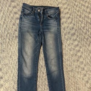American Eagle size 2 skinny jeans